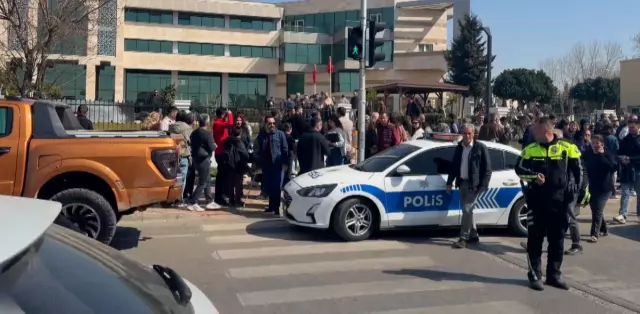 Antalya'da kaymakamlık binasında silahlı saldırı!