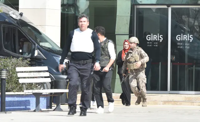 Kaymakamlık binasındaki silah seslerinin sebebi ortaya çıktı: Etkisiz hale getirilen şüpheliden dikkat çeken iddia!