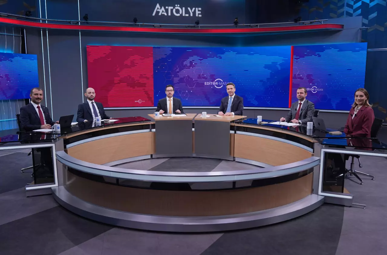 Bayraktar canlı yayında açıkladı: Elektrik ve doğalgaza zam gelecek mi? İşte detaylar...