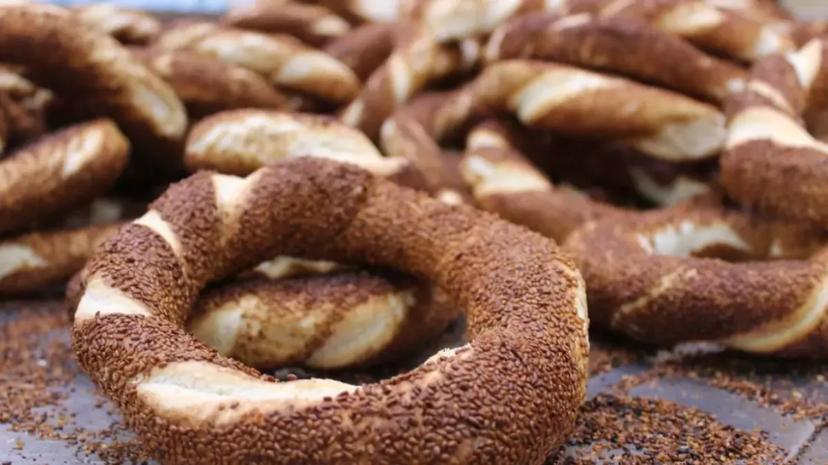 Ekmeğe zam geldi, 2026 ekmek ne kadar oldu? Simite de zam var mı? İstanbul, Ankara, İzmir 2026 ekmek fiyatları