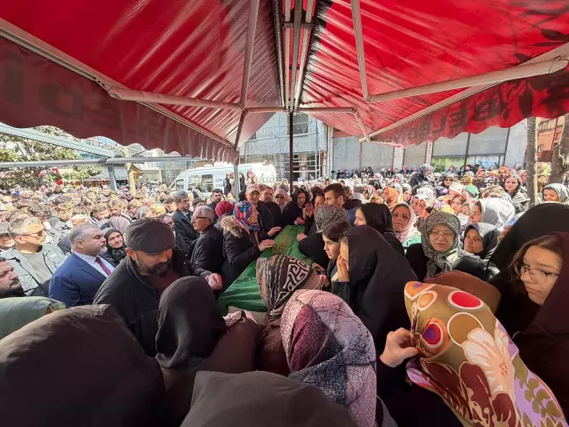 Şaibeli kazada hayatını kaybeden Tuana son yolculuğuna uğurlanıyor:Son anlarında, dikkat çeken detay...
