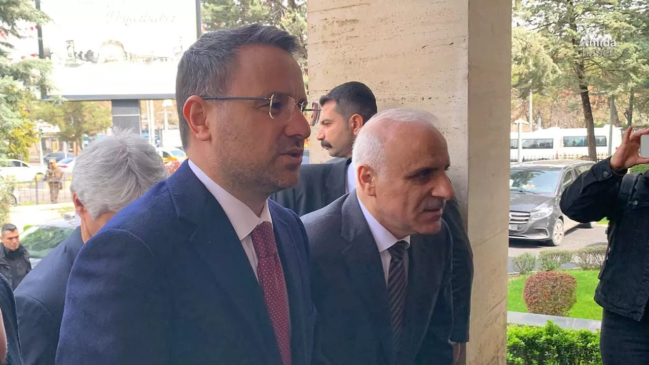 Bakan Gürlek yeni anayasa mesajı, "Demokrasimizi darbe anayasasından kurtaracağız." 