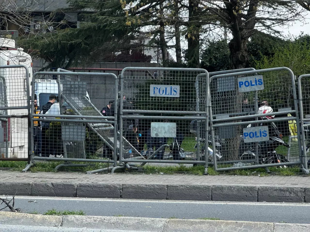 Levent'teki silahlı saldırganların kimlikleri belli oldu: İstanbul Valisi Gül'den ilk açıklama!