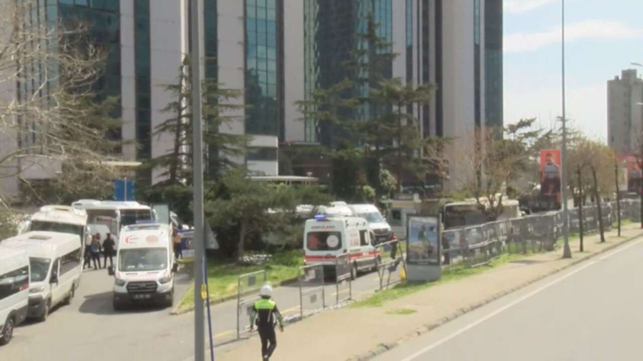 Maç izler gibi izleyip dalga geçtiler: 'Sen sağ bek, ben sol bek' sözlerine soruşturma!