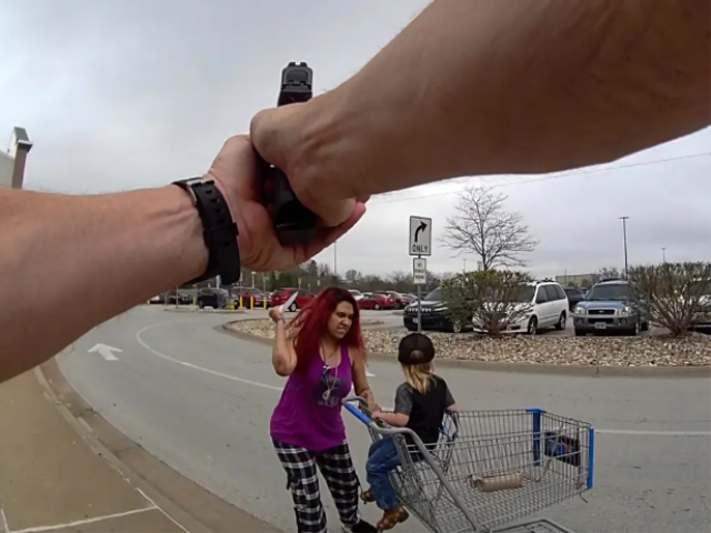 Polis, vurarak etkisiz hale getirdi: Mağazadan kaçırdığı çocuğu bıçakla yaraladı!