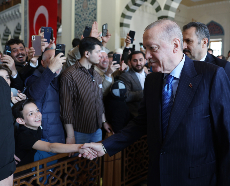 Cumhurbaşkanı Erdoğan, hafızlık icazet törenine katıldı