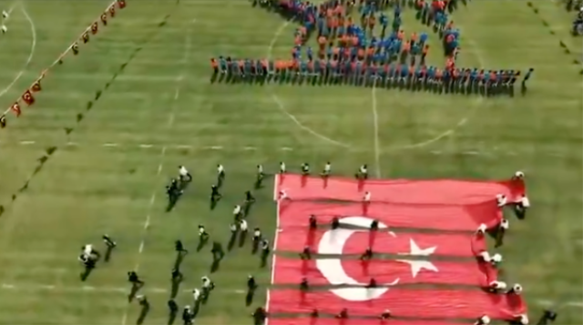 23 Nisan'daki bu görüntüler Türkiye'nin sinirini zıplattı: Gerçek bambaşka çıktı!