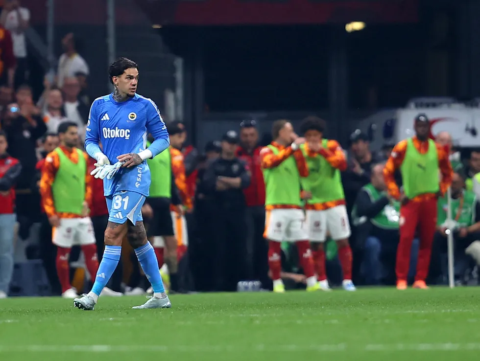 Fenerbahçe'de kritik kararlar: Sırada Ederson mu var?