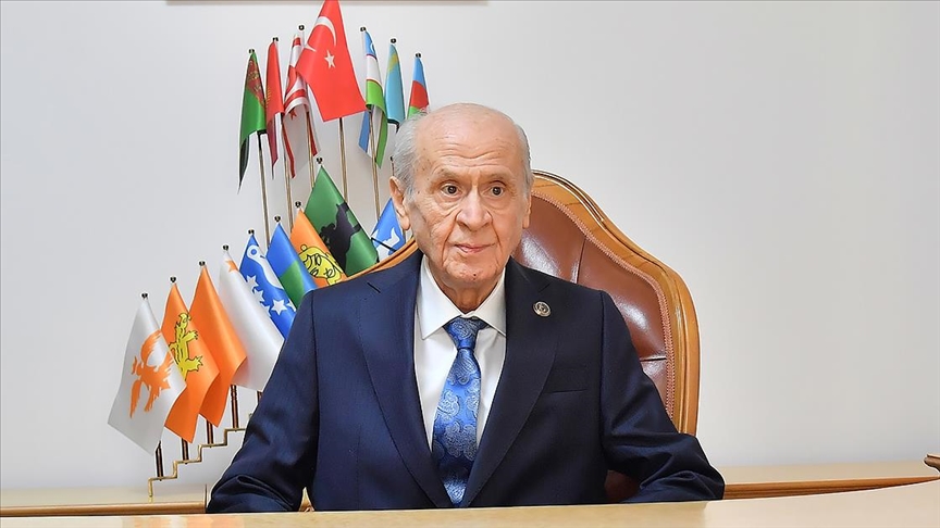 MHP lideri Bahçeli Amedspor Başkanı Nahit Eren’i tebrik etti