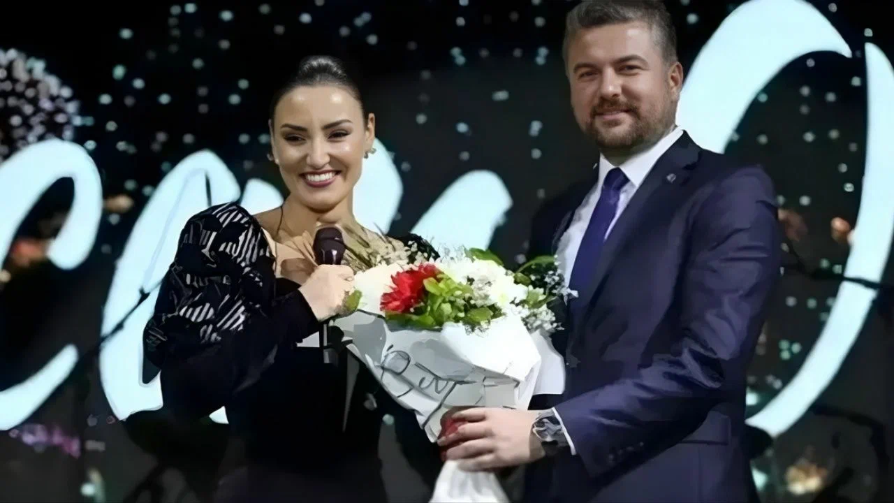 Tatilleri gündem olmuştu! Sevcan Orhan'ı Buca Belediye Başkanı Görkem Duman istemeye gidiyor!