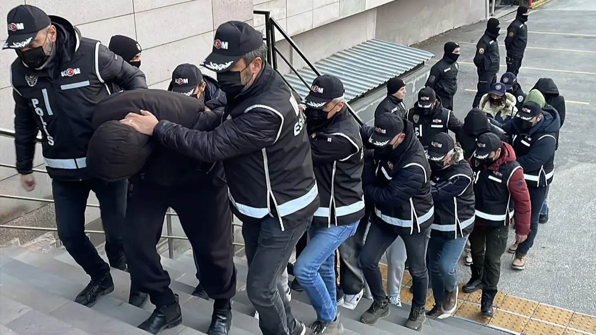 Operasyon haberleri peş peşe: Yasa dışı bahis yapan 18,3 milyar TL’lik ağ deşifre oldu!