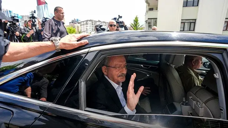 Kılıçdaroğlu kolları sıvadı: CHP genel merkezindeki o isimlerin işine son verdi