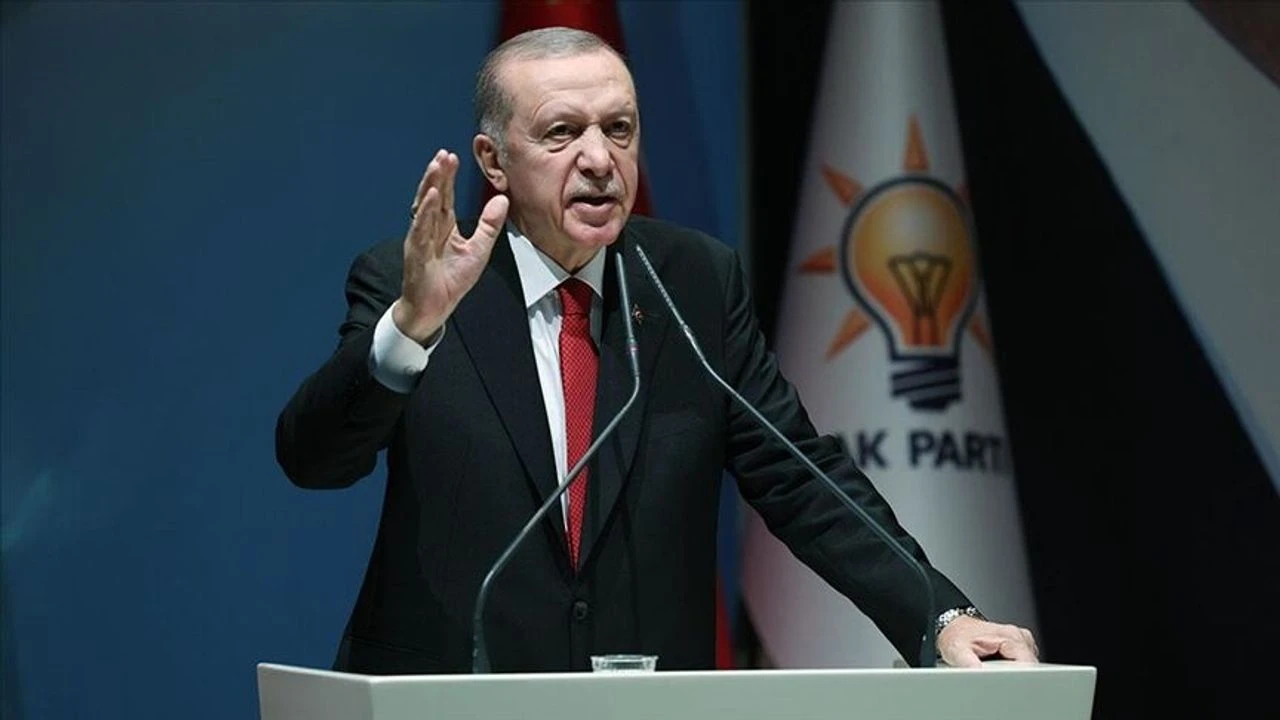 Erdoğan CHP'ye böyle yüklendi: Dün kahraman ilan ettiklerine bugün hain damgası vuruyorlar!