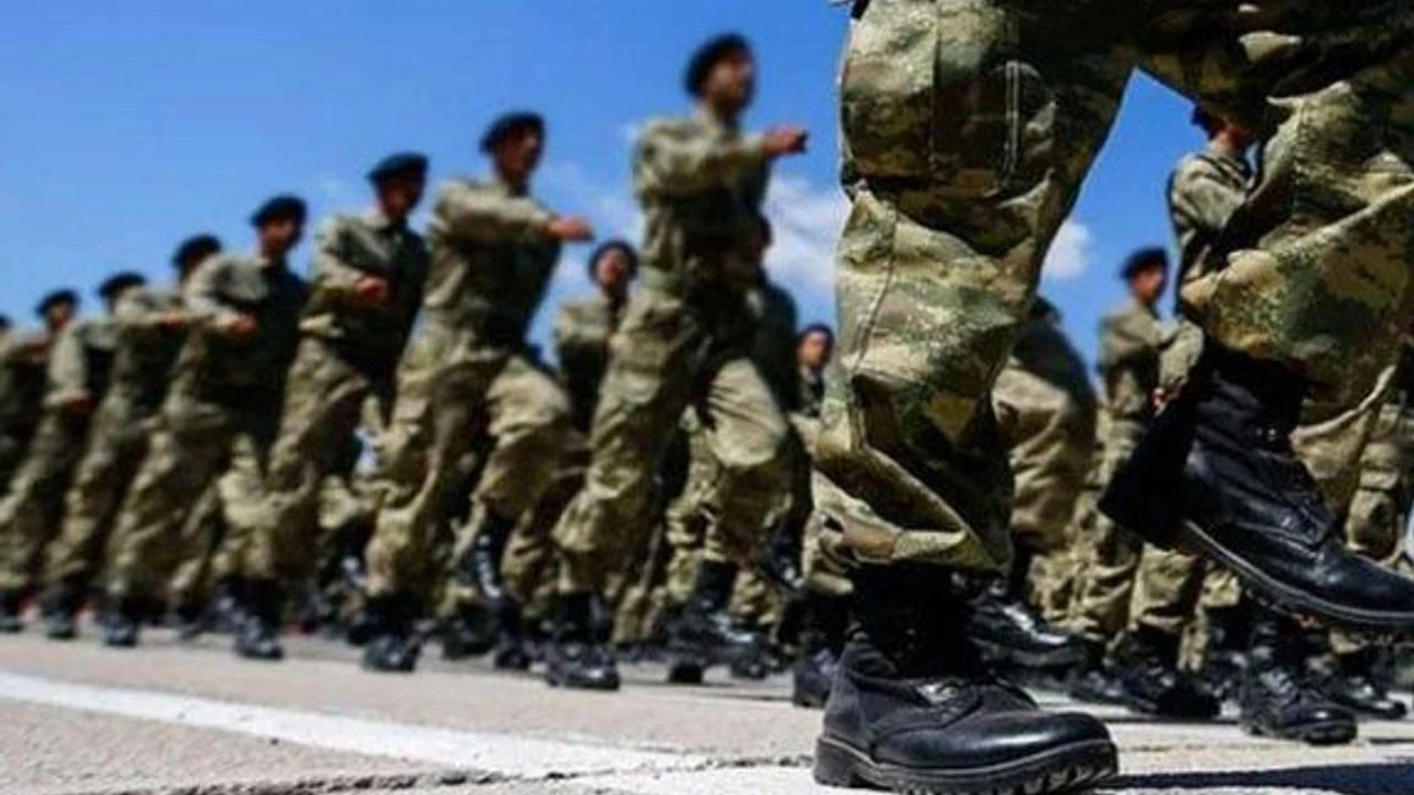 AK Parti harekete geçti: Askerlik için yeni yasa teklifi mecliste!