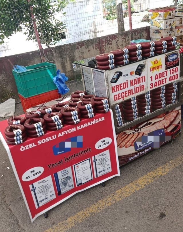 Pazarda 3 adet sucuğu sattıkları fiyata bakın: Mide kanaması garanti!