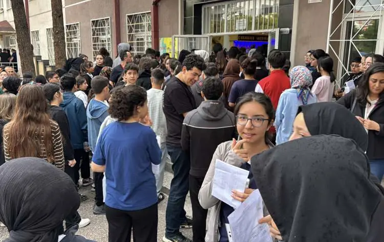 Binlerce öğrenci ter dökecek: 81 ilde LGS heyecanı başladı!