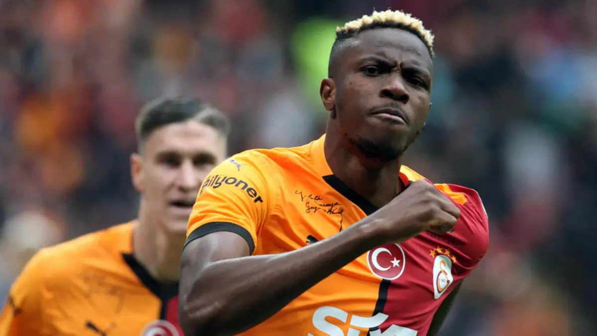 Osimhen, ''Galatasaray'dan ayrılıyor mu?'' sorusuna canlı yayında son noktayı koydu!