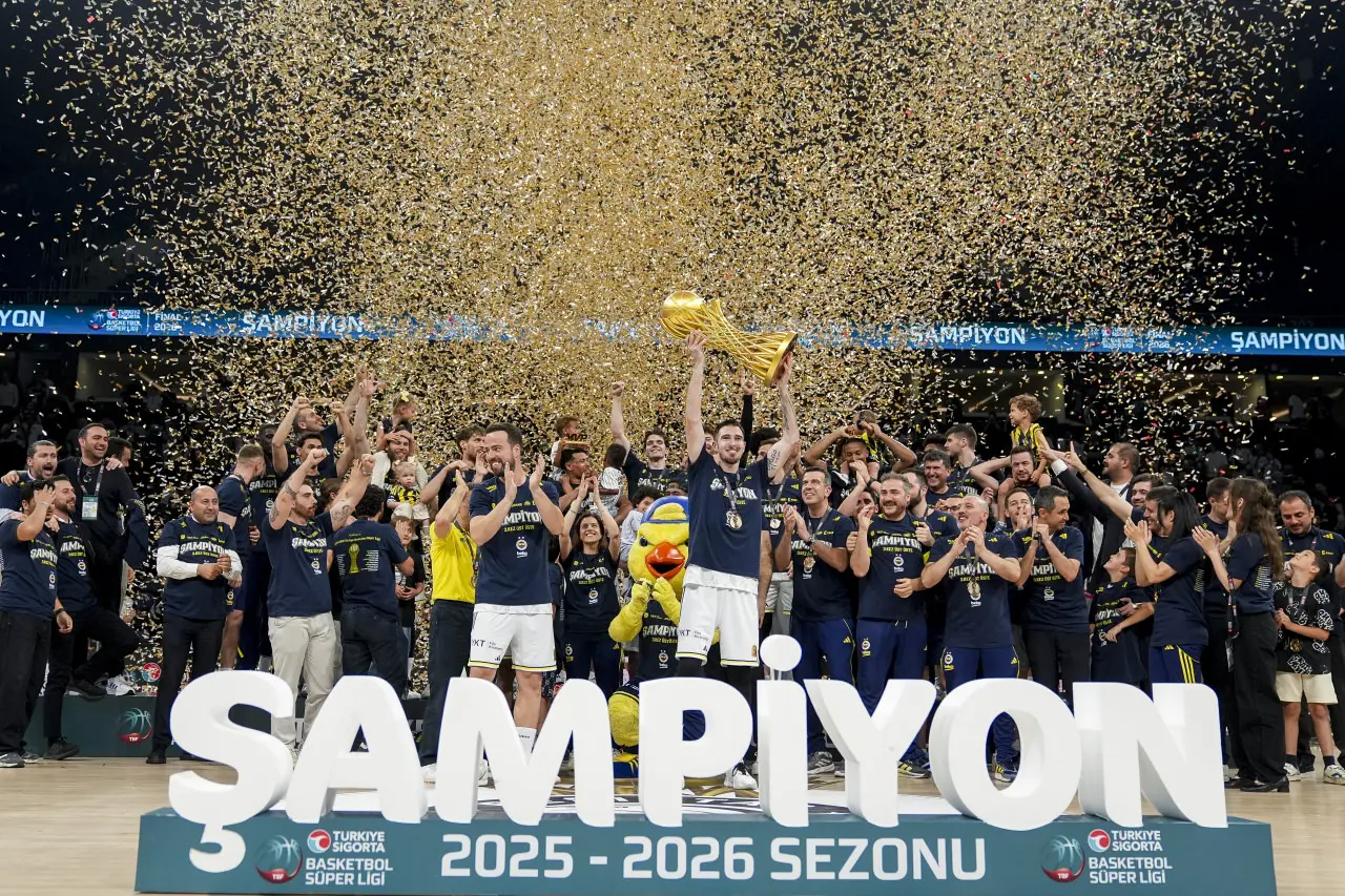 Cumhurbaşkanı Erdoğan tebrik etti: Basketbol Süper Ligi'nde şampiyon Fenerbahçe Beko!
