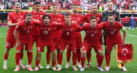 Milli Takım'a devşirme golcü! İngiltere'yi sallayan ünlü siyahi futbolcu Türkiye'ye mi geliyor?