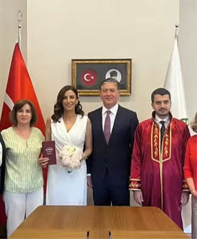 Sessiz sedasız evlenen CHP'li vekillerin nikah görüntüsü ortaya çıktı!