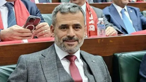 Belediye başkanına evinin önünde bıçaklı saldırı!