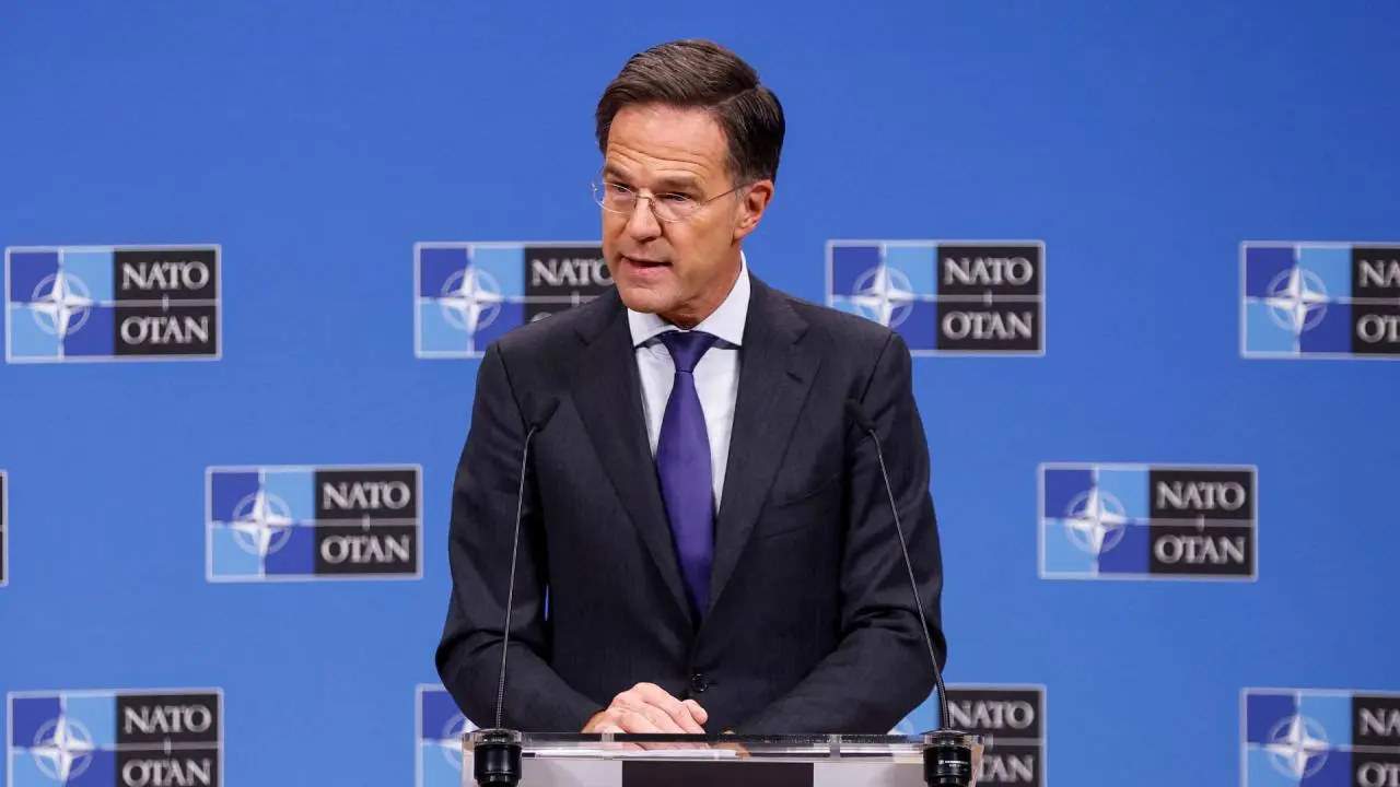 Rutte gündeme getirdi: Rusya'nın niyeti iyi değil, ulusal bütçesinin yarısını savaş için kullanıyor...