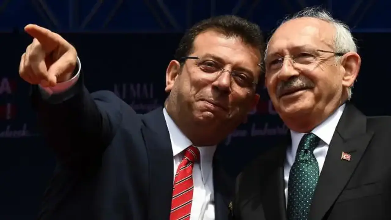 CHP'de poster krizi: İmamoğlu resmi İstanbul il binasından iki kez indirildi