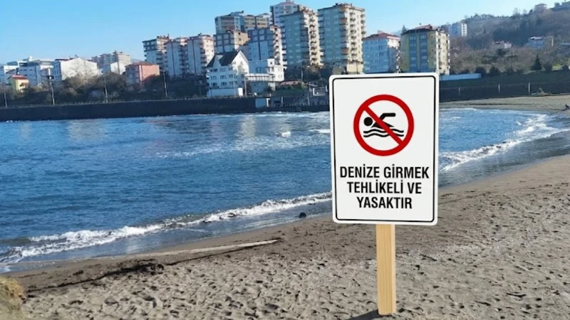 MGM ve AKOM'dan peş peşe uyarı: İstanbul'un 3 ilçesinde denize girmek yasaklandı!