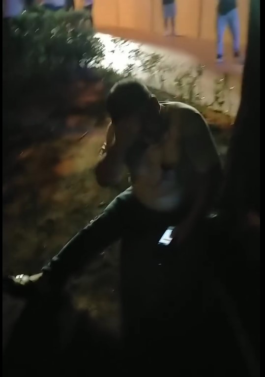 Tuzla'da olaylı gece! İBB zabıtasından vatandaşa, ''sen kimsin?... ''
