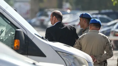 Yılmaz Özdil, Özgür Özel'e verdi veriştirdi! ''Bu kepazelikler yüzünden..."