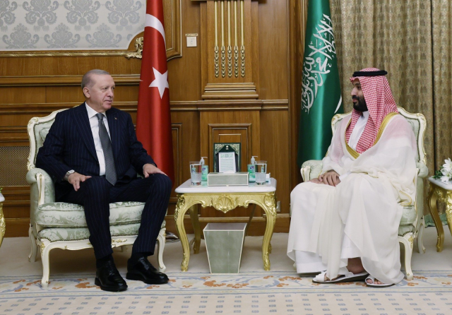 Orta Doğu'da tarihi adım: Türkiye, Suudi Arabistan ve Pakistan üçlü savunma anlaşmasını imzaladı!