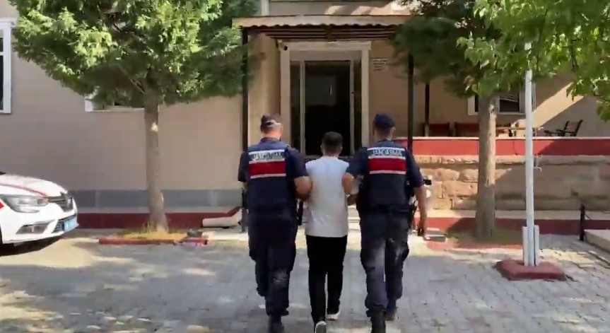 Sosyal medyadan çatır çatır uyuşturucu sattılar: Dev operasyonla 96 şüpheli yakalandı!