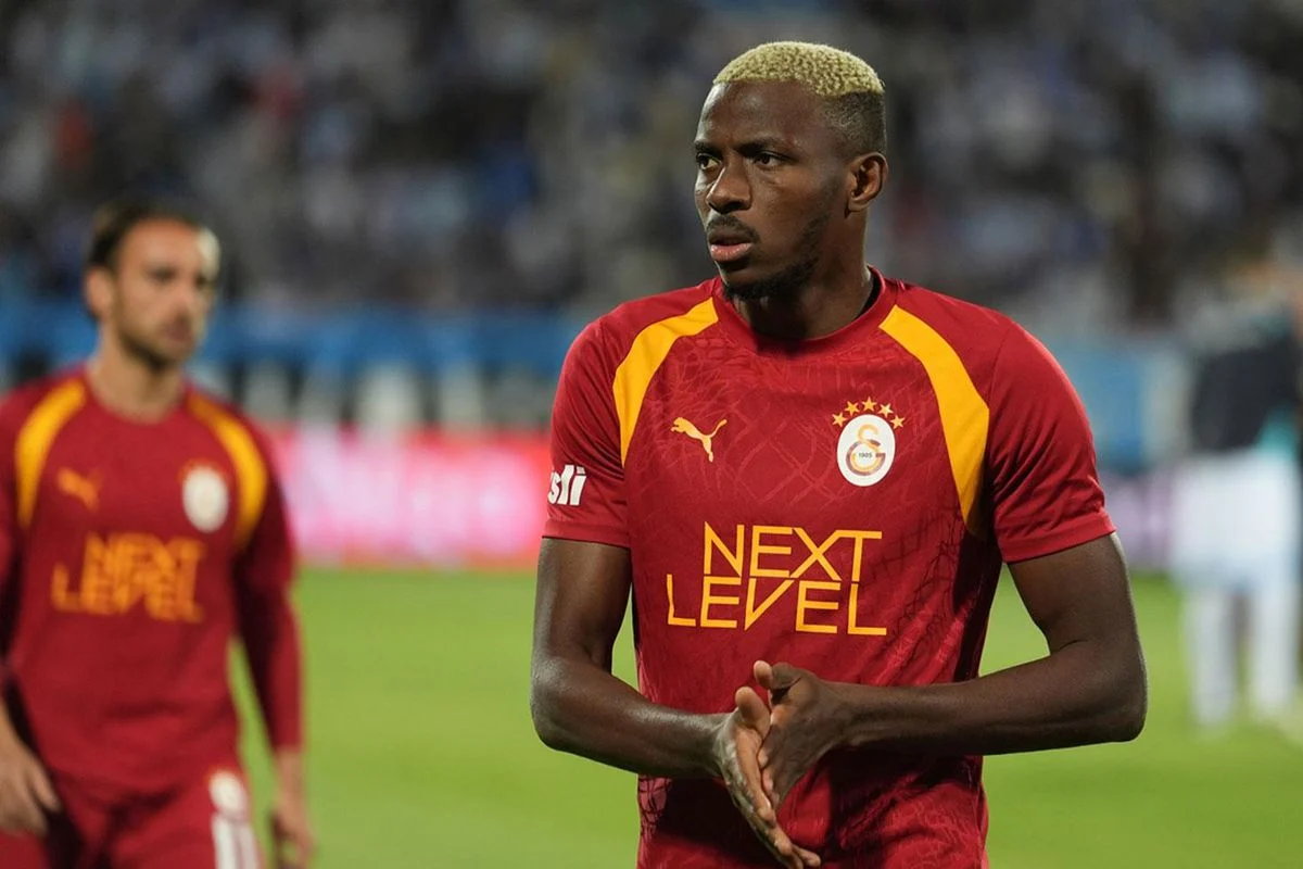 Victor Osimhen fark attı: Galatasaray tarihine böyle geçti!