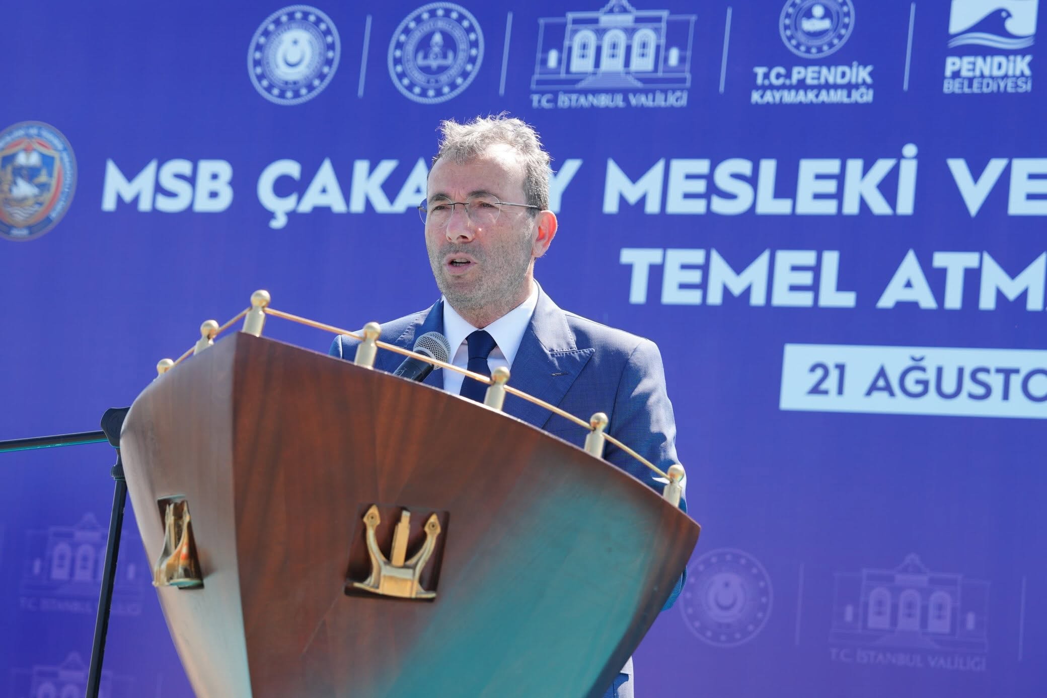 104713-4.jpg