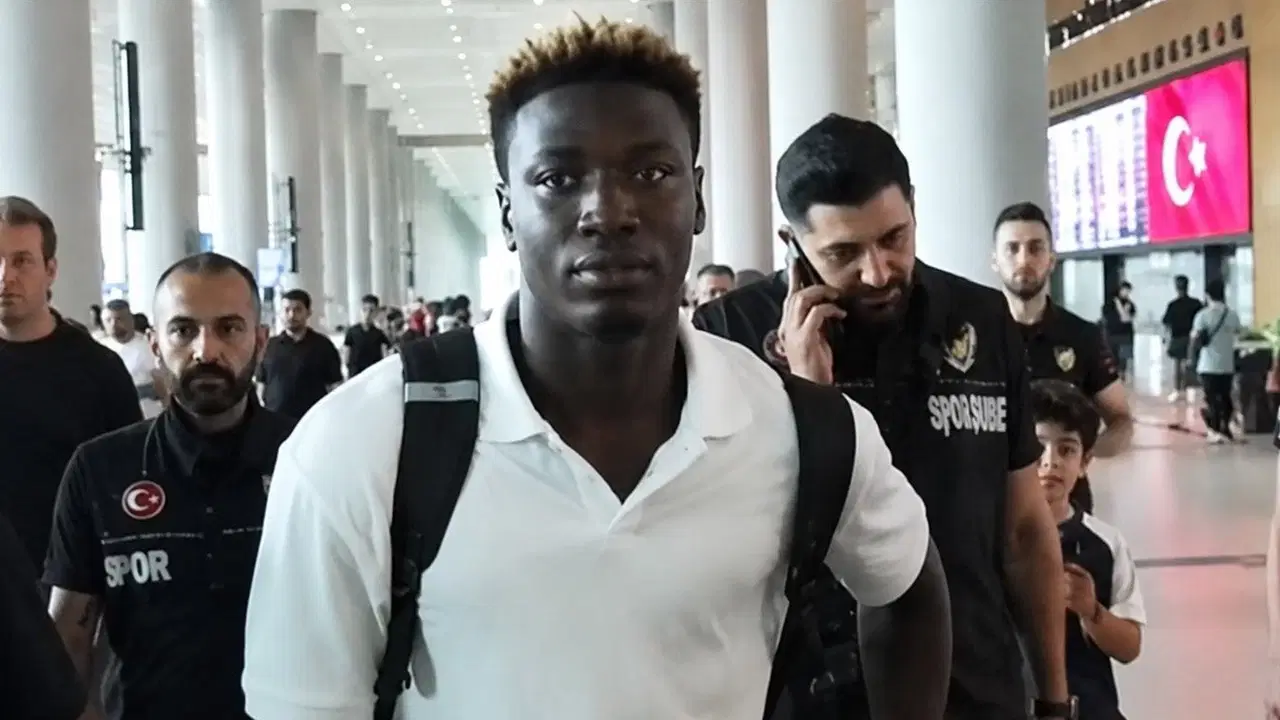 Fenerbahçe'den son dakika transfer haberi: İşte, Oppong için imza töreninin tarihi!