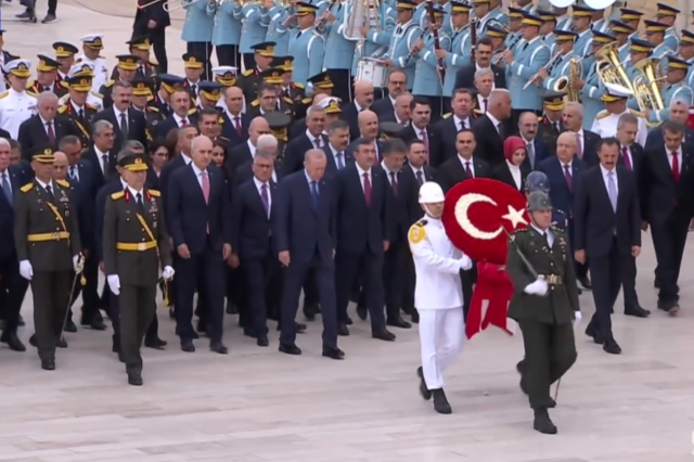 Erdoğan'dan Türkiye'yi hedef alan Netanyahu'ya Atatürk'ün huzurunda mesaj