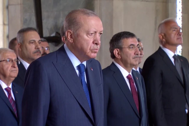 Erdoğan'dan Türkiye'yi hedef alan Netanyahu'ya Atatürk'ün huzurunda mesaj