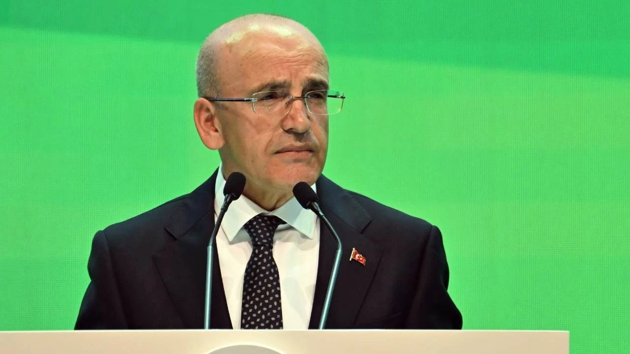 Bakan Şimşek'in acı günü: Spor salonunda çıkan yangında: 2 ölü, 10 yaralı! 
