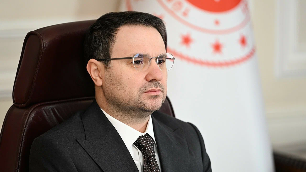Usulsüz vatandaşlık soruşturması sürüyor: 30 şirkete kayyum atandı...
