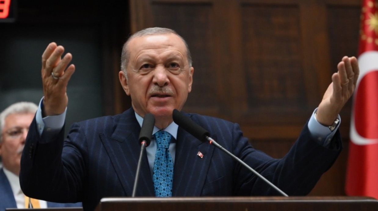 9 belediye daha AK Parti'ye geçiyor: Cumhurbaşkanı Erdoğan rozetlerini takılacak