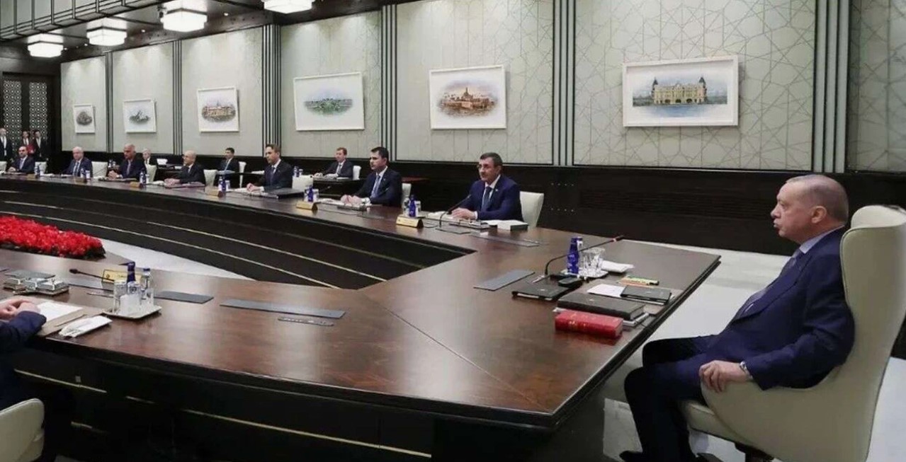Fon krizi masada! Cumhurbaşkanı Erdoğan Beştepe'de ekonomi kurmaylarıyla bir araya geliyor...