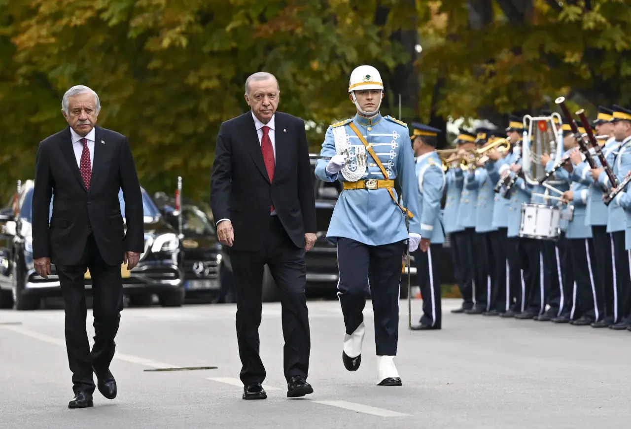 Yeni yasama yılı başladı: Numan Kurtulmuş ve Cumhurbaşkanı Erdoğan'dan önemli açıklamalar...