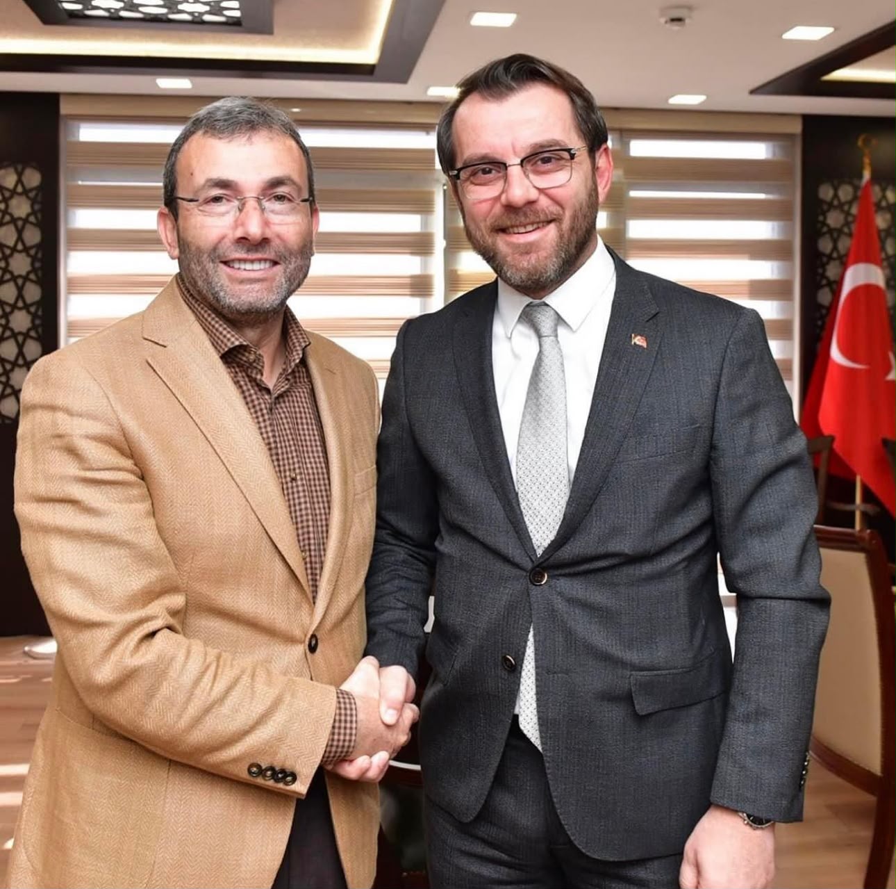 İBB AK Partiye mi geçiyor? İBB başkanlığına iki Pendiklinin adı öne çıkıyor