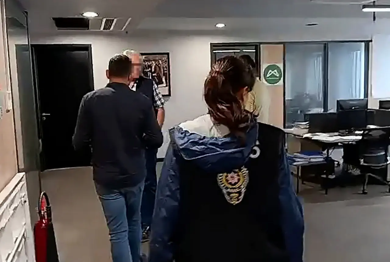 Vahap Seçer ve 2 belediye başkanı hakkında mahkemeden karar çıktı!