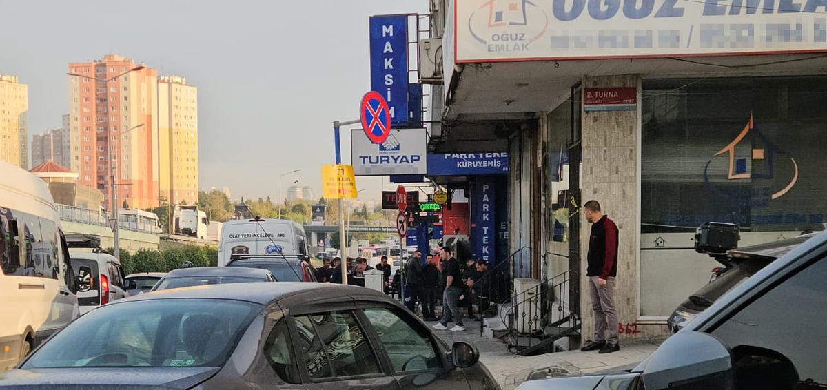 İstanbul'da hareketli gece: Müzikholde çıkan çatışmada: Biri polis 2 kişi hayatını kaybetti, 2 yaralı var