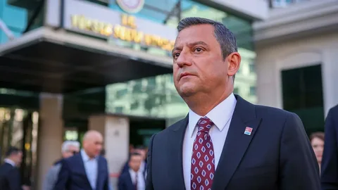 Özgür Özel, Bakan Göktaş'la ilgili iddiayı ortaya atan vekile fena patladı: Haklıyken haksız duruma düştük