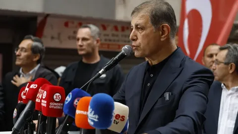 Cemil Tugay’dan Kılıçdaroğlu’na dikkat çeken açıklama: CHP’de kalsaydım…