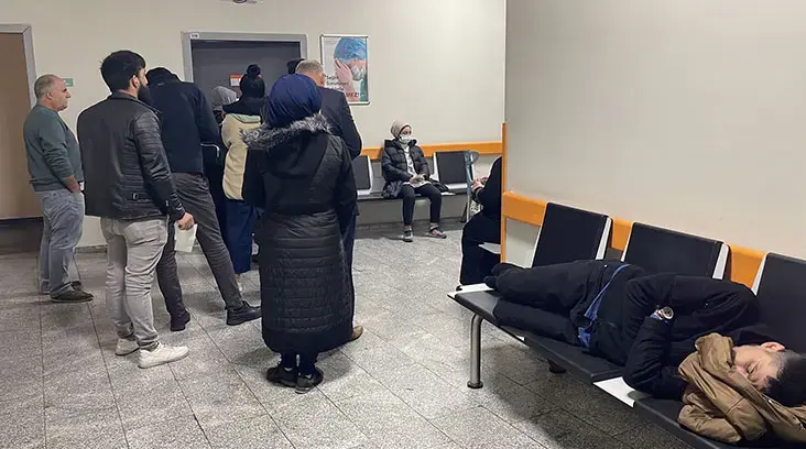 Korkutucu salgın yüzünden hastaneler doldu taştı: Öksürük, halsizlik ve ateş şikayetleri arttı!