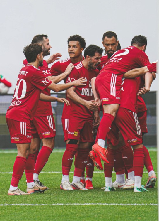 Pendik'te kıyasıya mücadele eşitlikle bitti: Orfa Yapı Pendikspor 2-2 Metro Kayserispor
