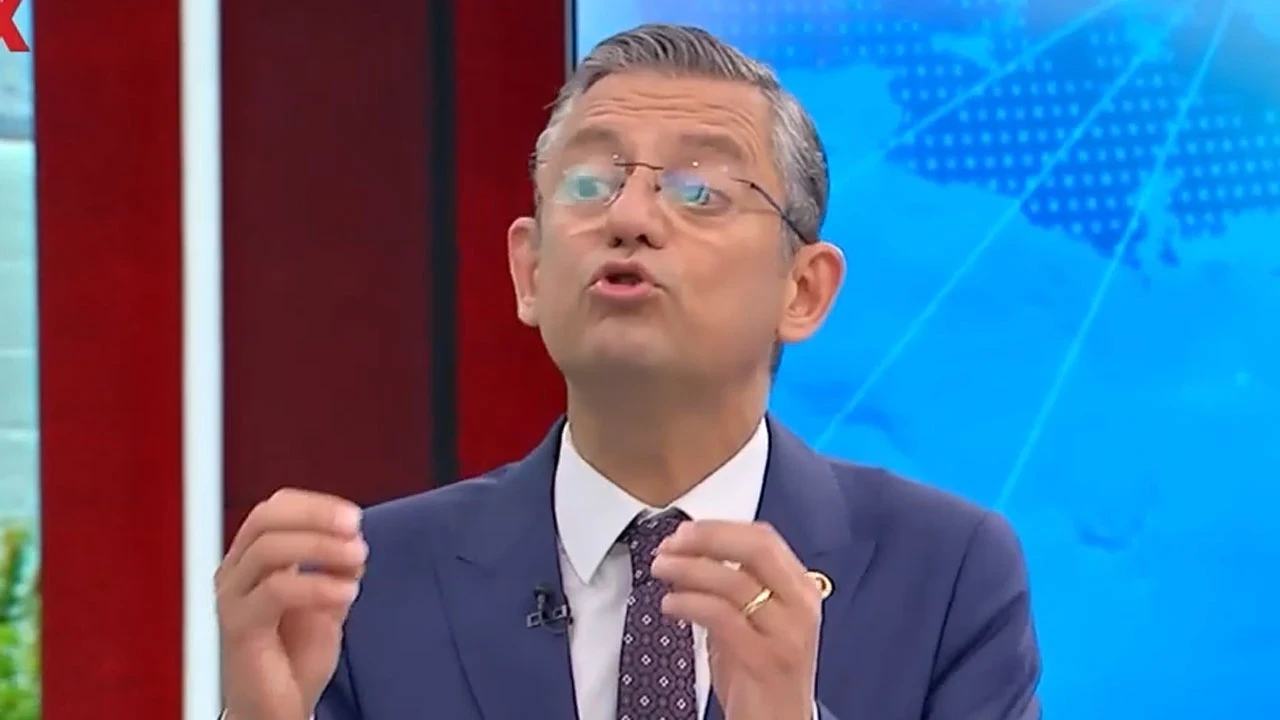 Özgür Özel'i canlı yayında delirten soru: Yakacağım kendimi...